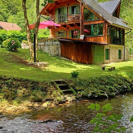 Villa Kuca Za Odmor Uz Rijeku Slapnica, U Parku Prirode Zumberak, Finska Sauna I Jacuzzi Krasic Exterior foto