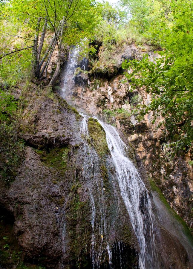 Villa Kuca Za Odmor Uz Rijeku Slapnica, U Parku Prirode Zumberak, Finska Sauna I Jacuzzi Krasic Exterior foto