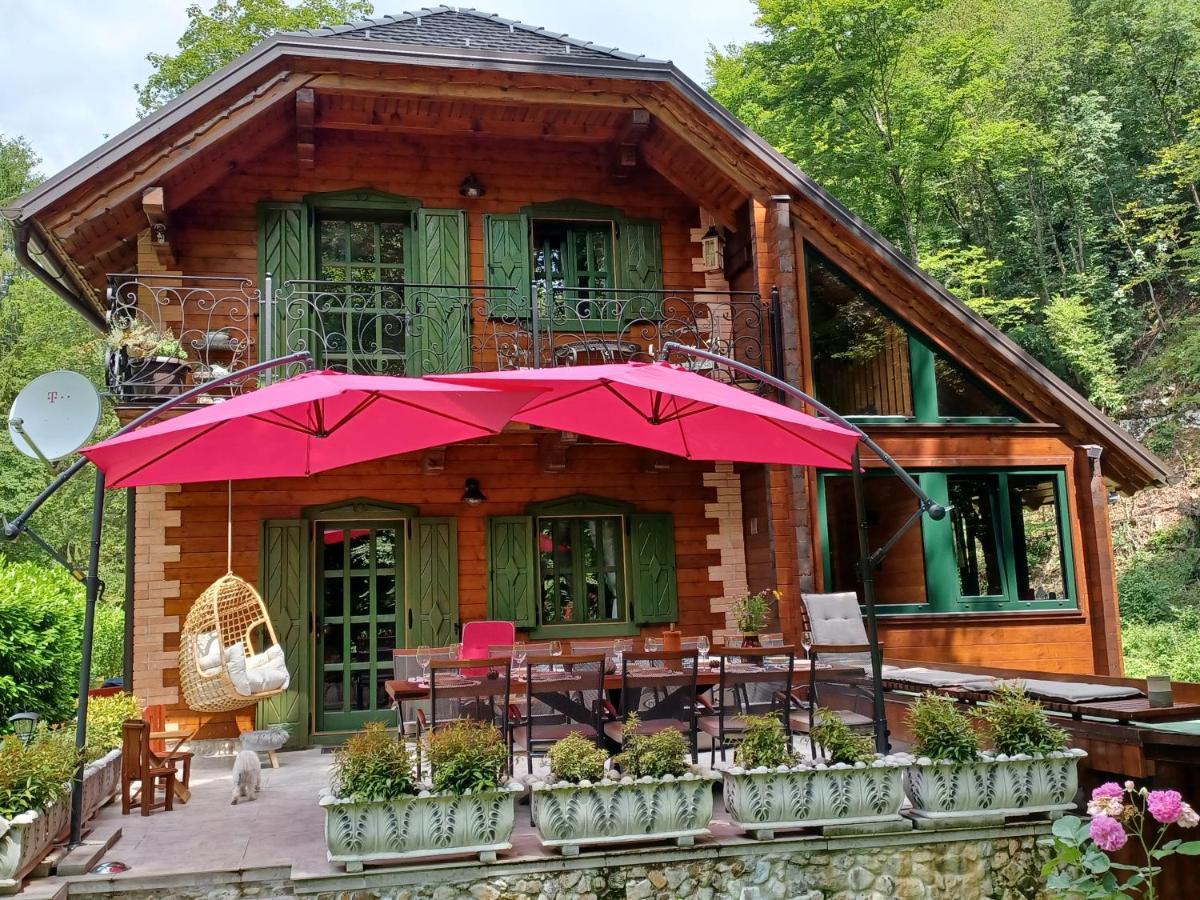 Villa Kuca Za Odmor Uz Rijeku Slapnica, U Parku Prirode Zumberak, Finska Sauna I Jacuzzi Krasic Exterior foto